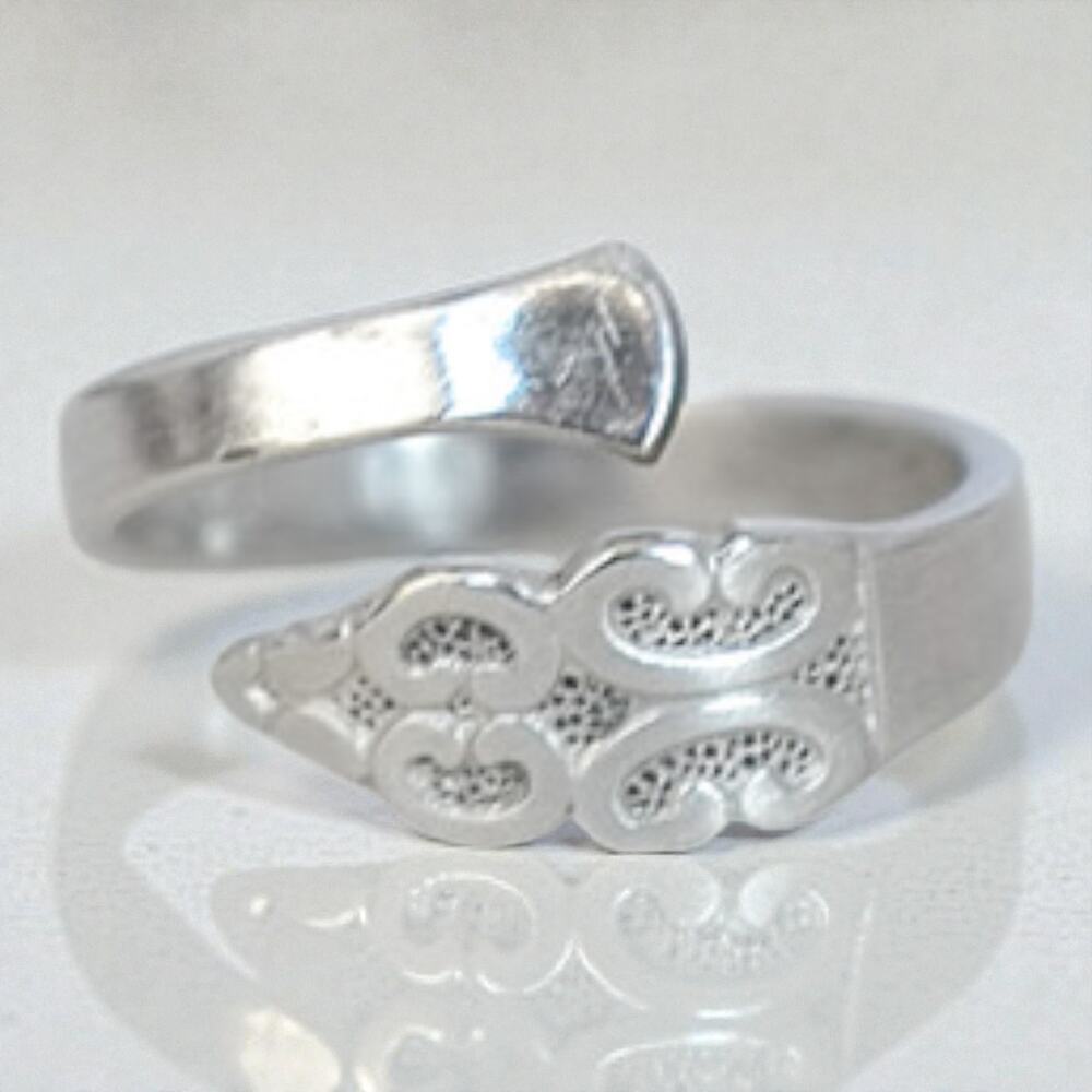 Vintage 1947 Rogers Brothers Bypass Spoon Ring Wrap Around Adjustable 2.7g